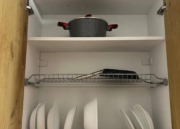 Potka Tirane * Yzberishti